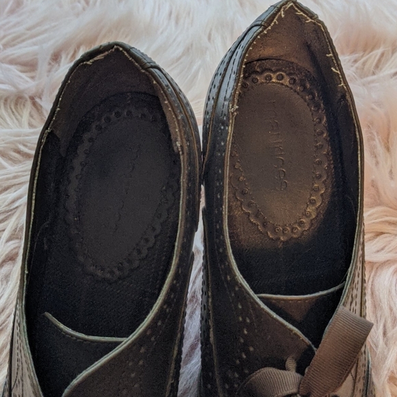 Maurice's Oxford booties - Picture 2 of 2